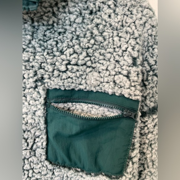 LA hearts sherpa quarter zip - Picture 5 of 7